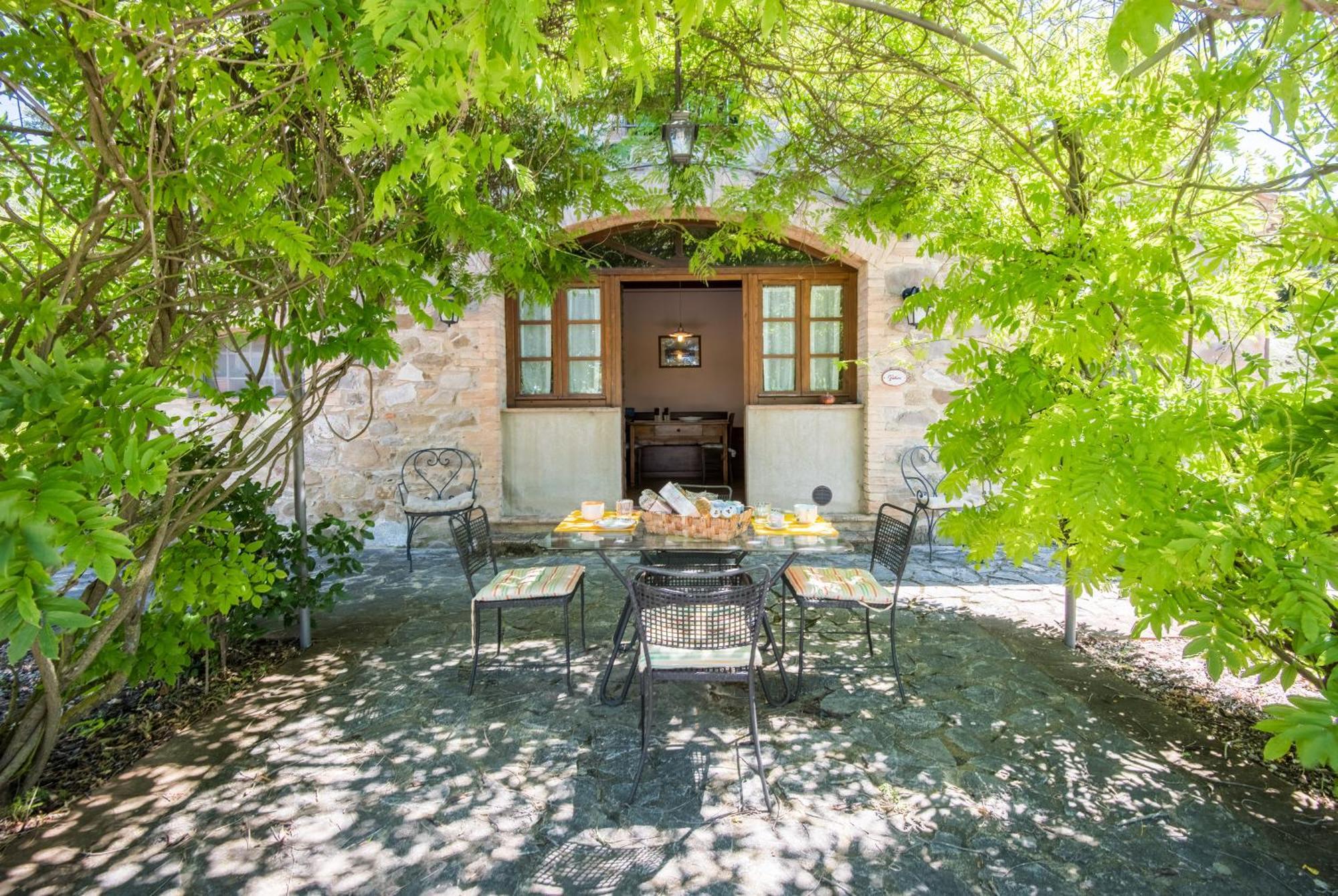Glicine Apartment Podere Giardino Montalcino Eksteriør bilde